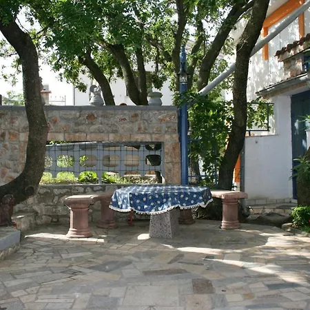 5486a Apartment Novi Vinodolski